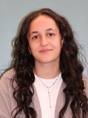 Beyza Yaman : Kinderpflegerin